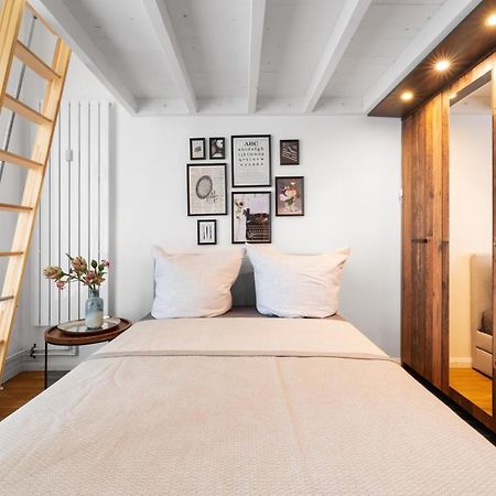 The Koburger Vh, Studio For Up To 4 With High Bed Berlin Bagian luar foto
