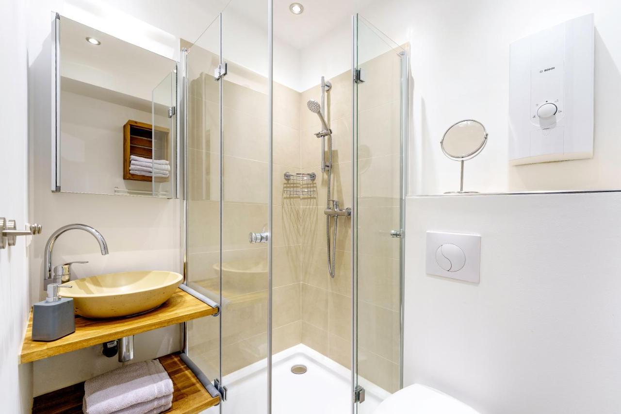 The Koburger Vh, Studio For Up To 4 With High Bed Berlin Bagian luar foto