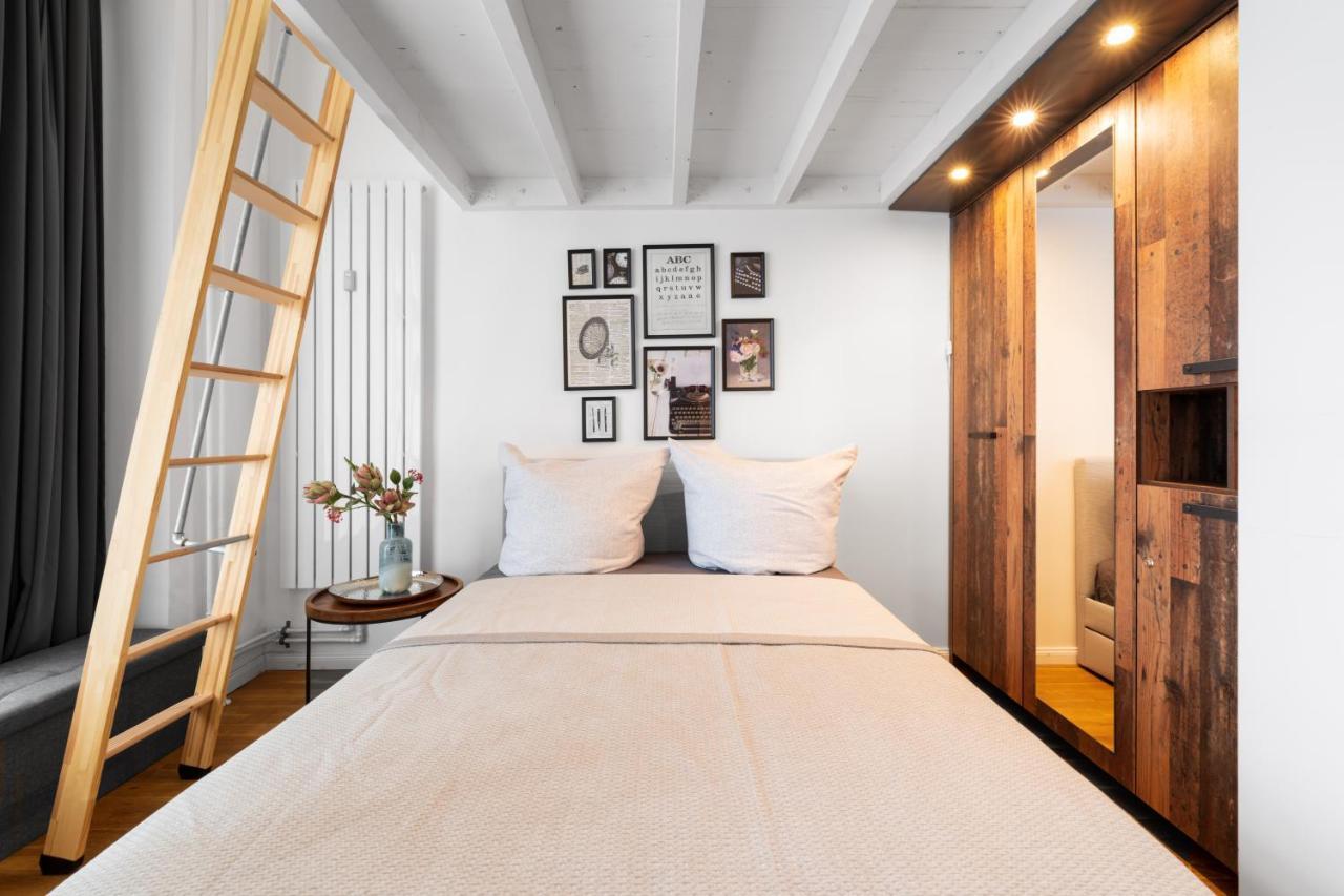 The Koburger Vh, Studio For Up To 4 With High Bed Berlin Bagian luar foto