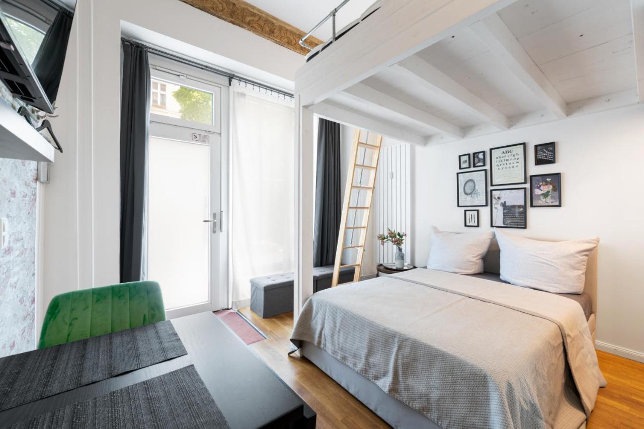 The Koburger Vh, Studio For Up To 4 With High Bed Berlin Bagian luar foto